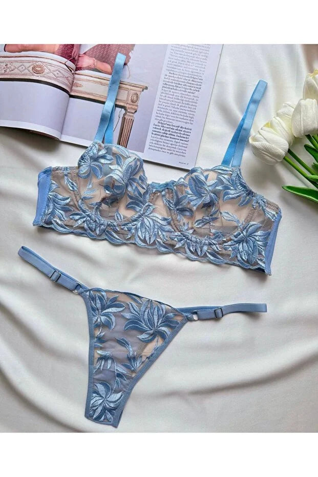 SAEVRA Signature Lace Set